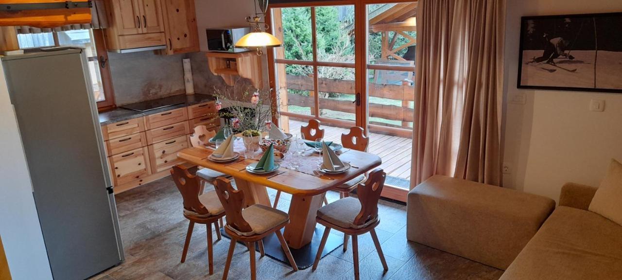 Apartma In Bungalov Jezerci Gozd Martuljek Kültér fotó