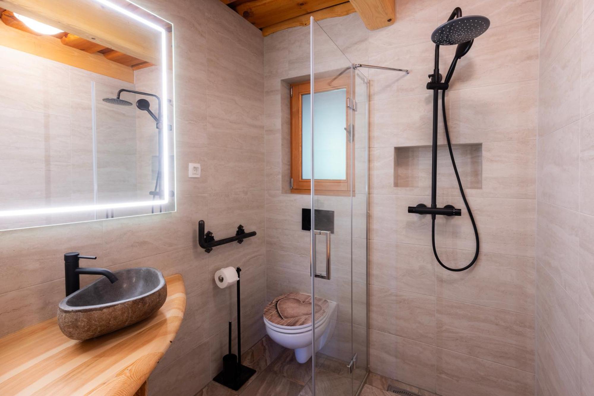 Apartma In Bungalov Jezerci Gozd Martuljek Kültér fotó