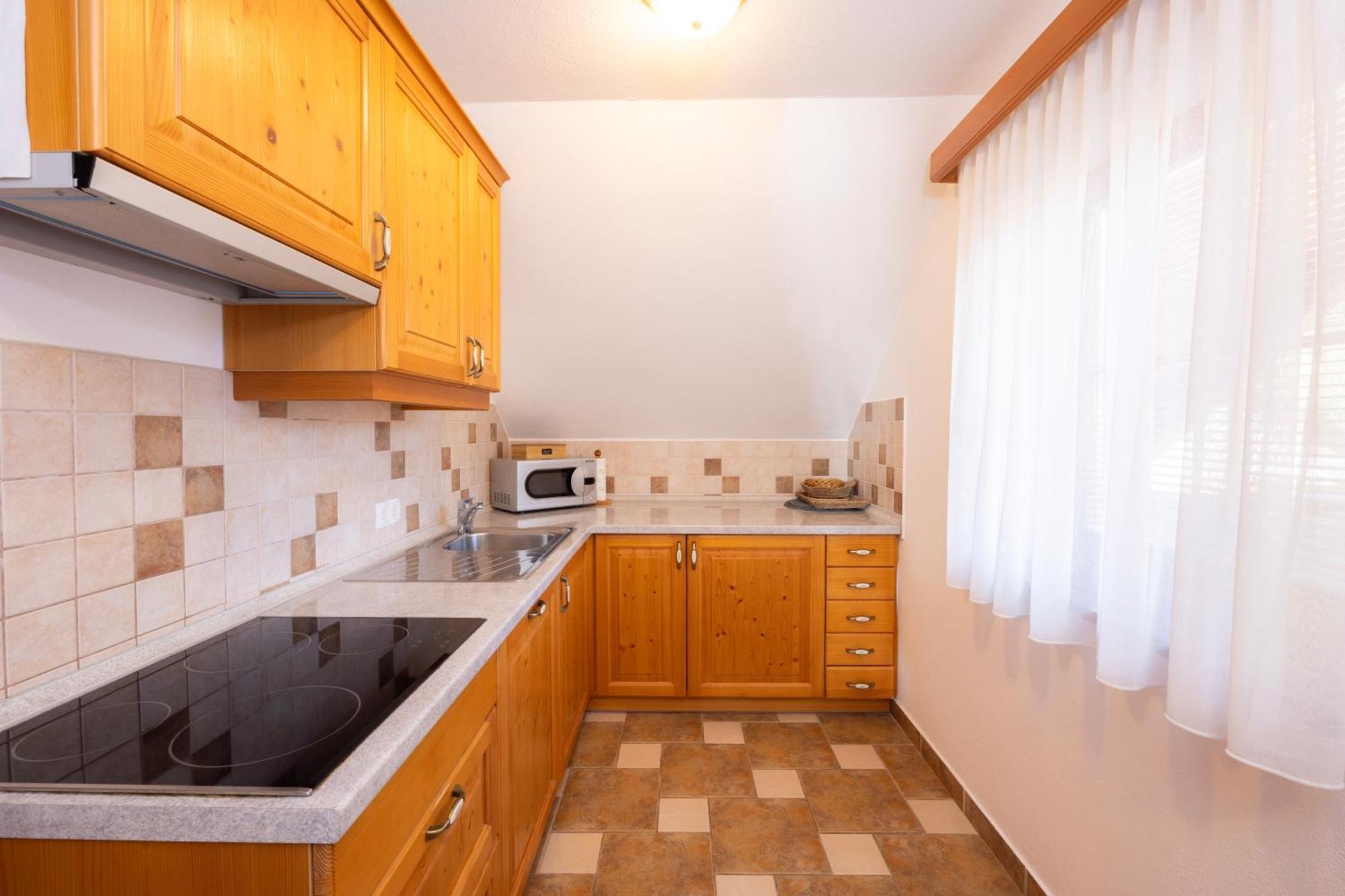 Apartma In Bungalov Jezerci Gozd Martuljek Kültér fotó